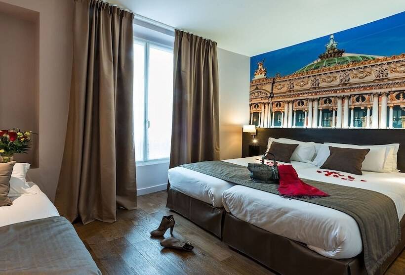 سوییت جونیور, Midnight Hotel Paris