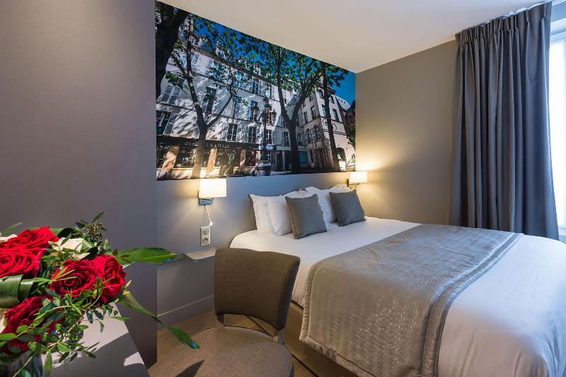 سوییت جونیور, Midnight Hotel Paris