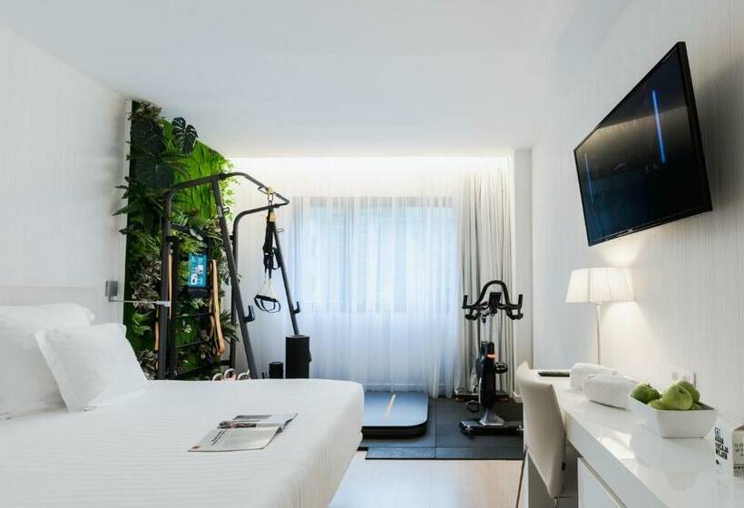 اتاق استاندارد, Zentral Castellana Norte