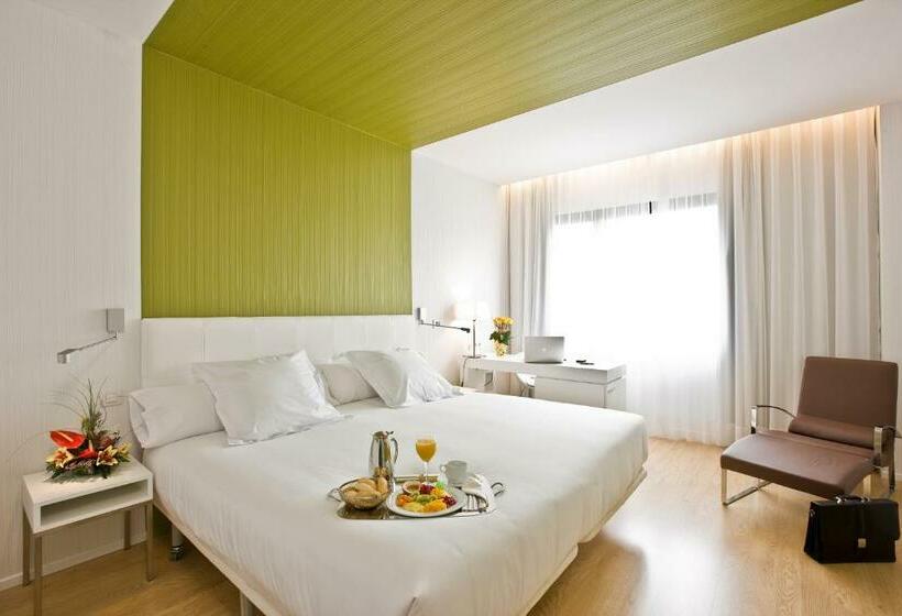 اتاق استاندارد, Zentral Castellana Norte