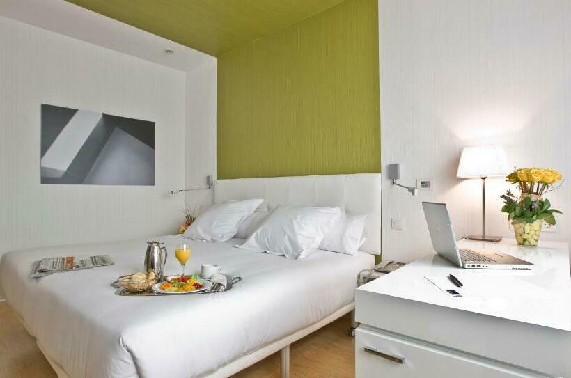 اتاق خانوادگی, Zentral Castellana Norte