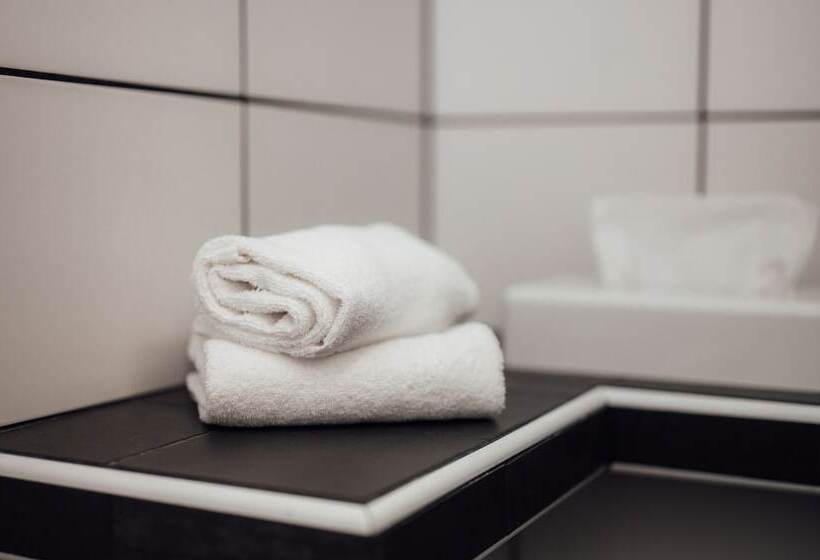 غرفة عائلية, Quality Hotel Carlia