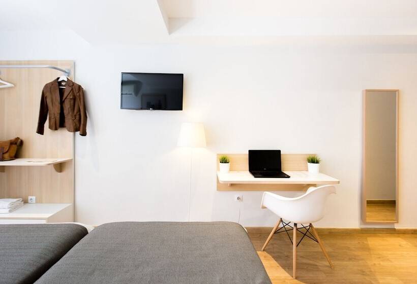 غرفة قياسية, Rooms Ciencias