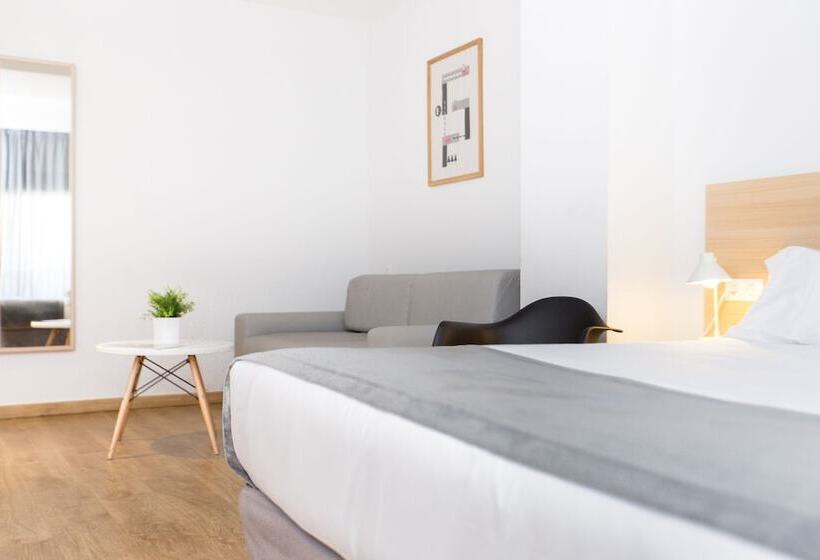 اتاق استاندارد چهار تخته, Rooms Ciencias