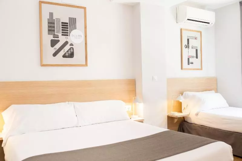 اتاق استاندارد سه نفره, Rooms Ciencias