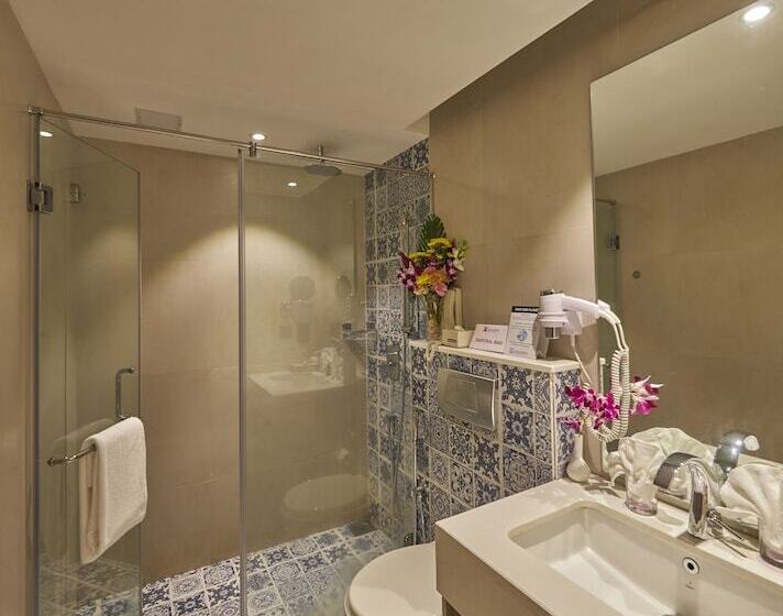 اتاق کلاب, Royal Orchid Beach Resort & Spa, Utorda Beach Goa