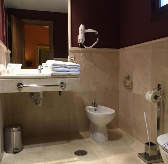 수피리어 룸, Sierra Hidalga