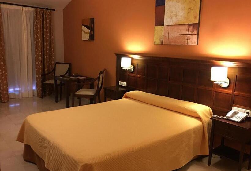 수피리어 룸, Sierra Hidalga