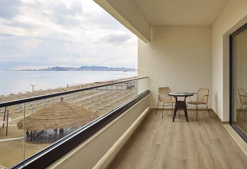 סוויטה, Sol Tropikal Durres