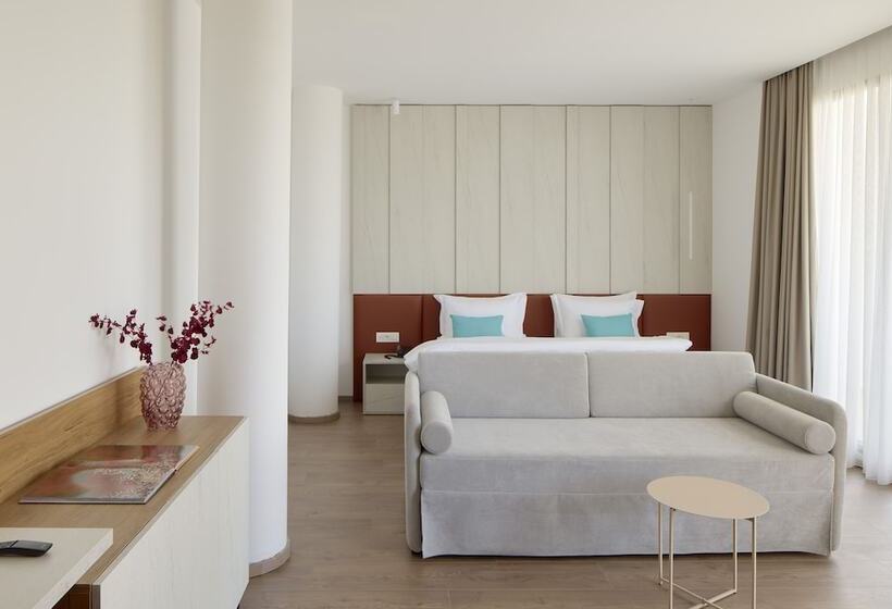 סוויטת ג'וניור, Sol Tropikal Durres