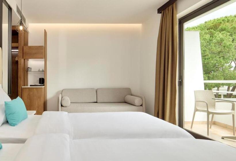 חדר סטנדרט נוף לבריכה, Sol Tropikal Durres