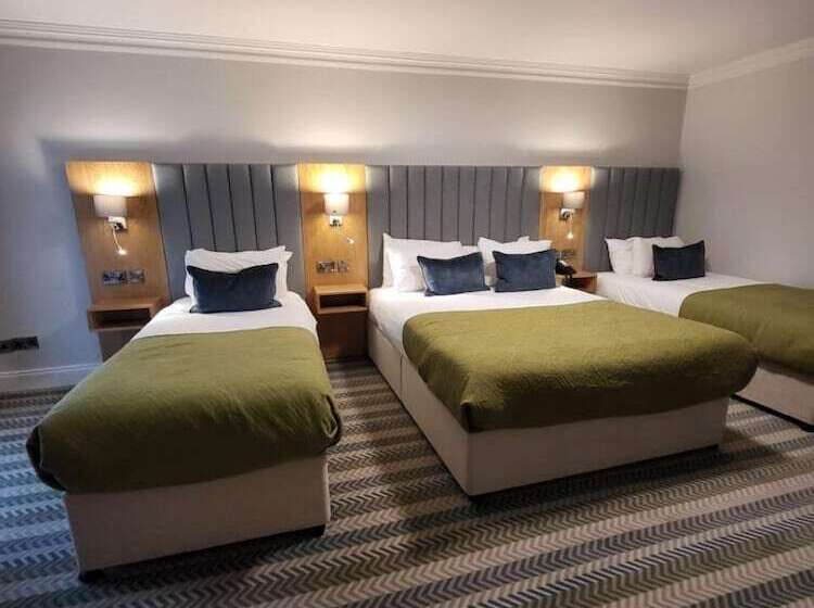 スタンダードトリプルルーム, Killarney Heights