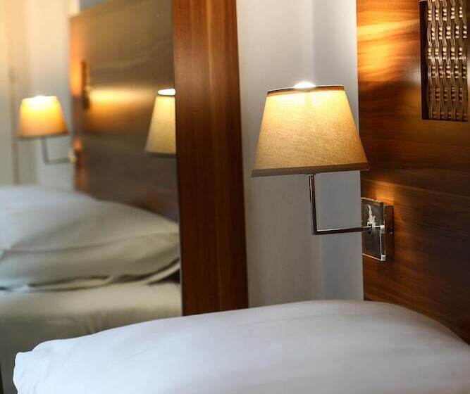 חדר קומפורט, The Originals City, Hôtel Colmar Gare