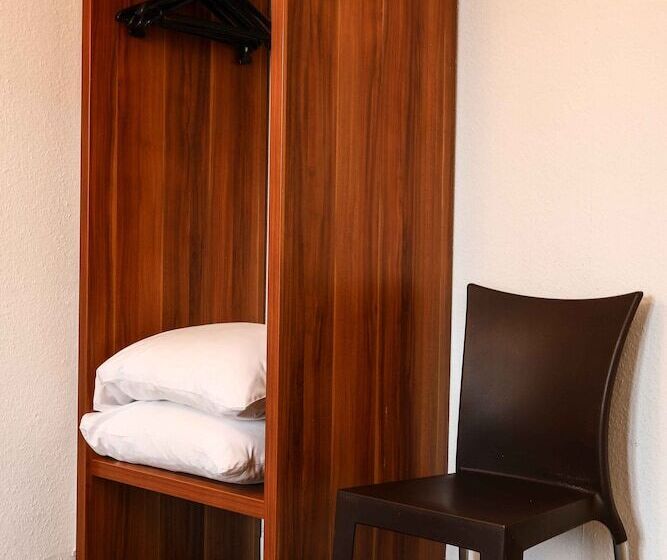 חדר קומפורט, The Originals City, Hôtel Colmar Gare