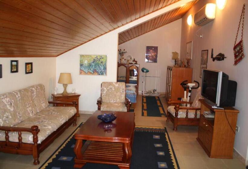 스위트, Villa Pepeto Durres Albania