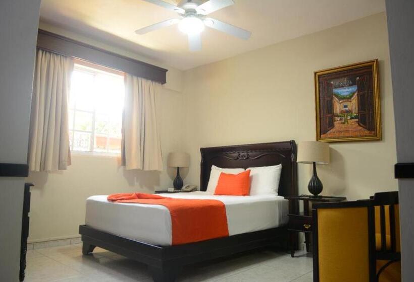 اتاق اجرایی, Platino Hotel & Casino