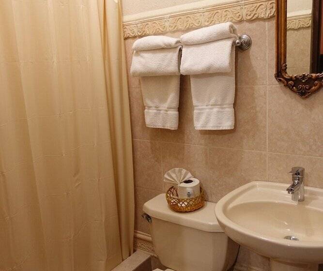 اتاق اجرایی, Platino Hotel & Casino