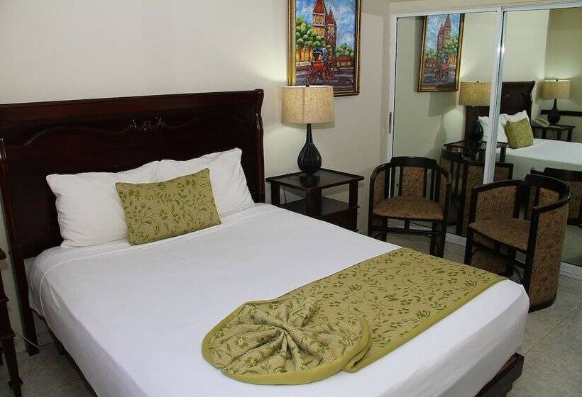 اتاق اجرایی, Platino Hotel & Casino