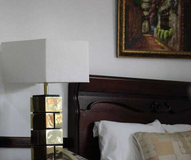 Deluxe Junior Suite, Platino Hotel & Casino