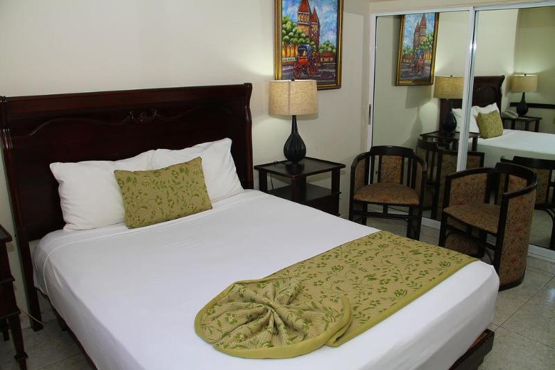 Executive Kamer, Platino Hotel & Casino