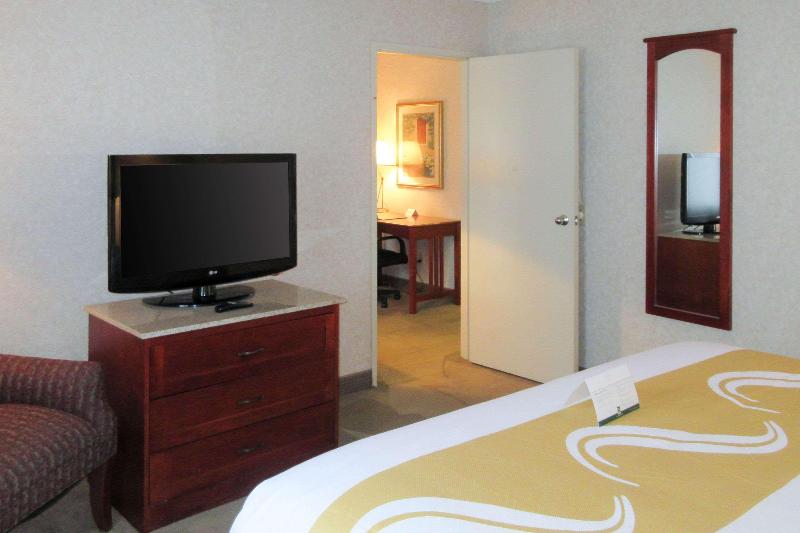 Deluxe Junior Suite, Platino Hotel & Casino
