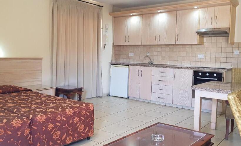 Студия Стандарт, Senator Hotel Apartments Adults Only