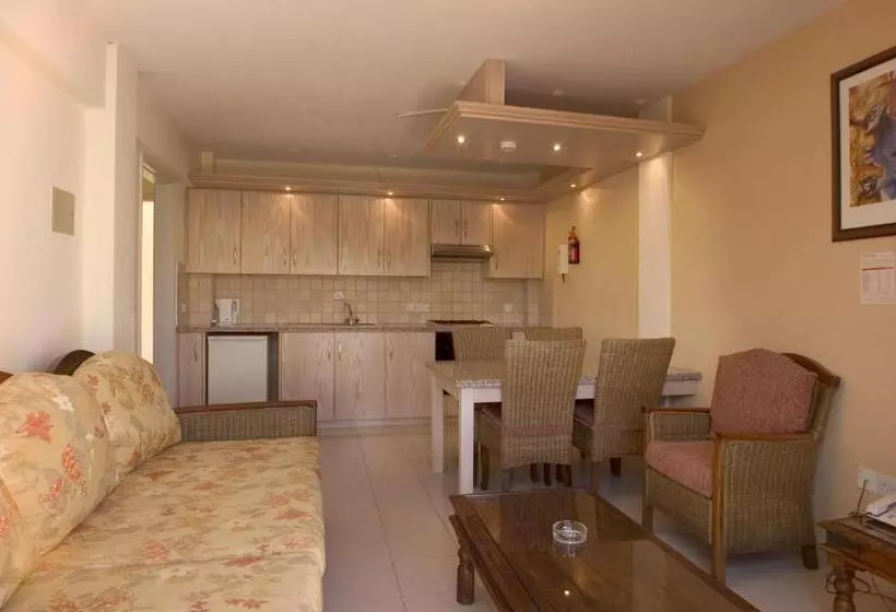 آپارتمان 1 خوابه, Senator Hotel Apartments   Adults Only