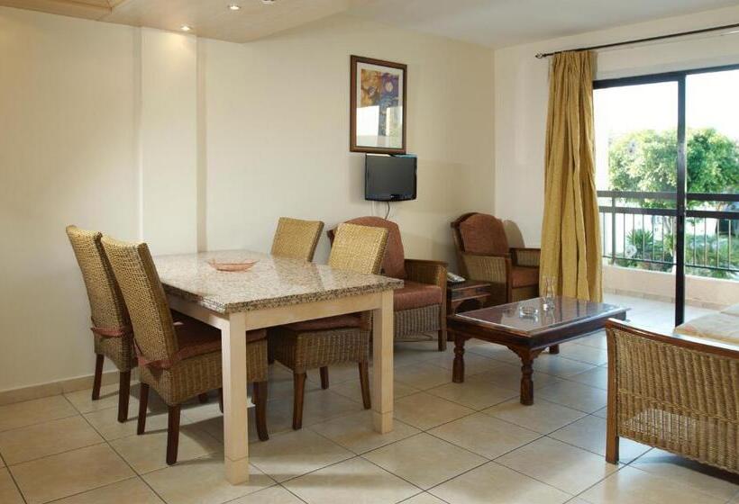 Апартаменты 1 Спальня, Senator Hotel Apartments Adults Only