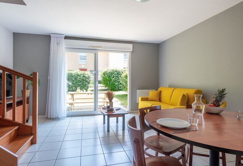 带2个卧室的公寓, Comfort Aparthotel Nantes La Beaujoire