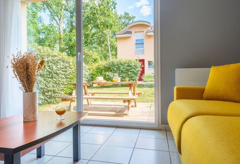 带2个卧室的公寓, Comfort Aparthotel Nantes La Beaujoire