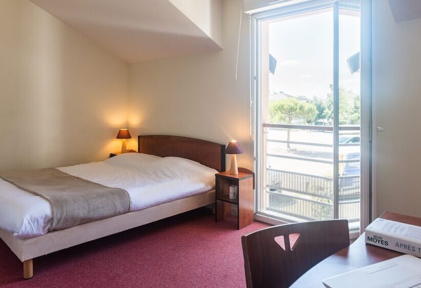 带3个卧室的公寓, Comfort Aparthotel Nantes La Beaujoire