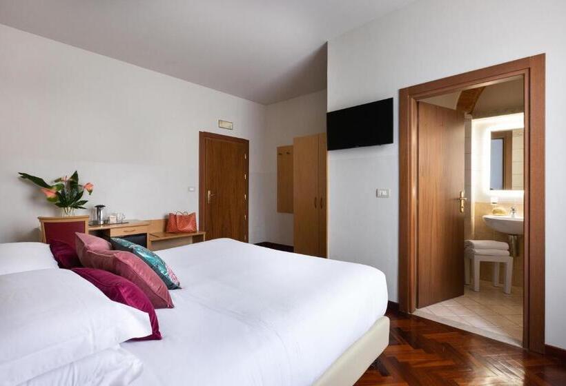 اتاق استاندارد, Aramis Rooms