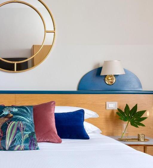 اتاق استاندارد, Aramis Rooms