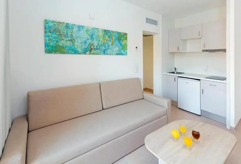 آپارتمان 1 خوابه با چشم‌انداز استخر, Cabot Club Torreblanca