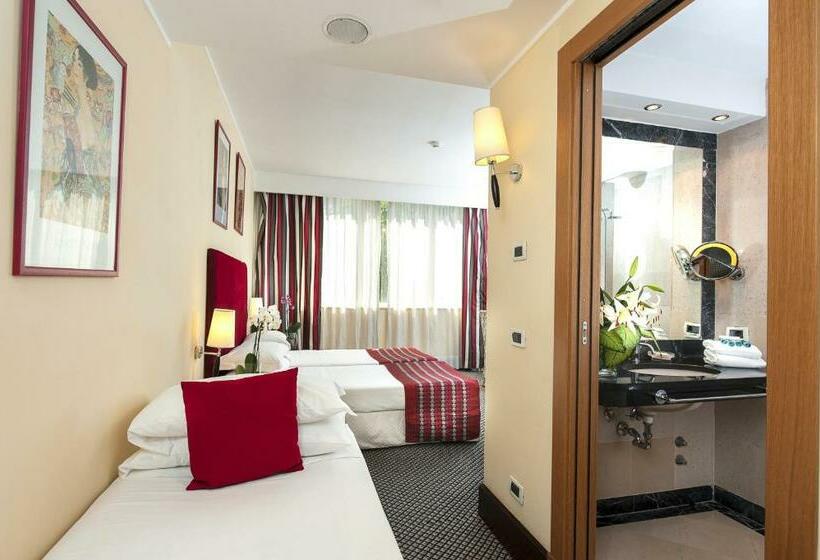 اتاق استاندارد سه نفره, Cardinal Hotel St. Peter