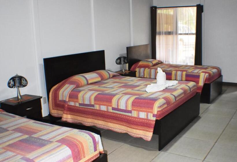 غرفة عائلية, Arenal Country Inn