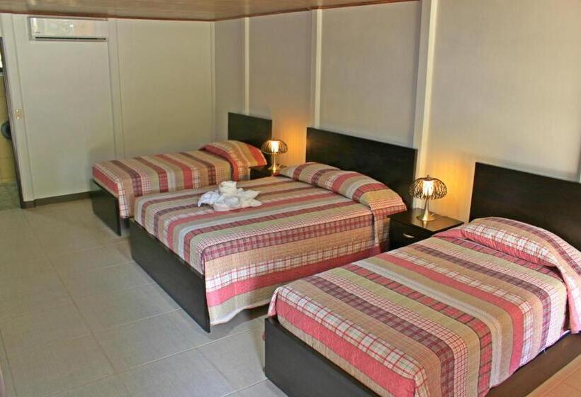 غرفة عائلية, Arenal Country Inn