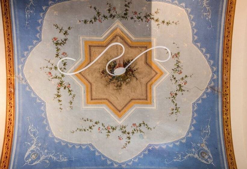اتاق استاندارد سه نفره, Auditorium Mecenate