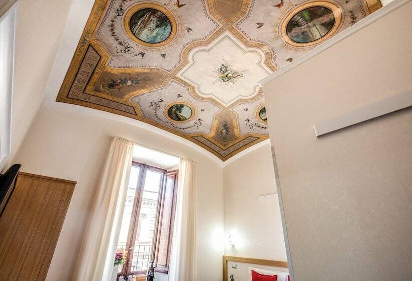 חדר סטנדרט לשלושה, Auditorium Mecenate