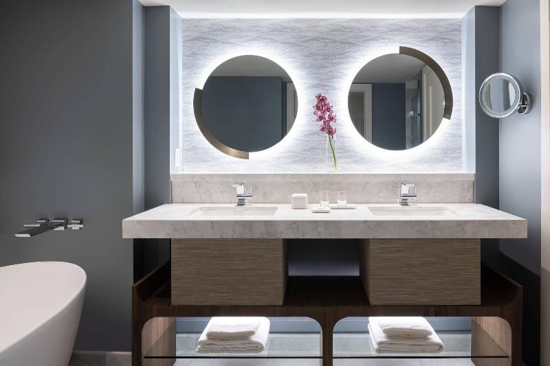 اتاق استاندارد, Cardinal Hotel St. Peter