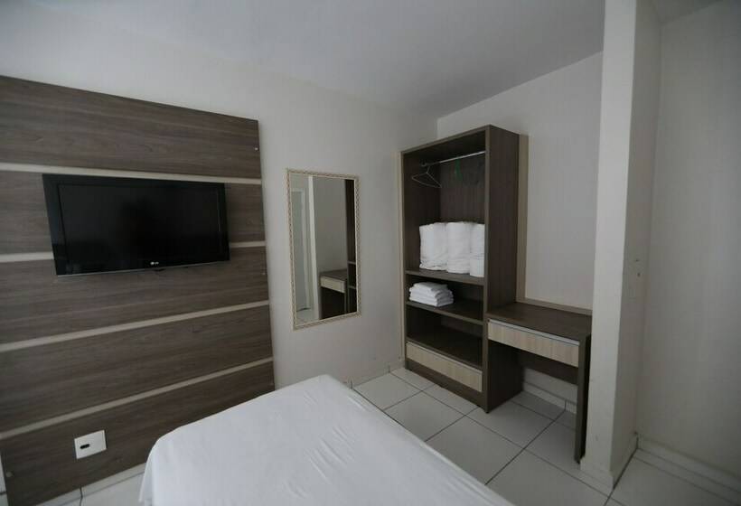 غرفة قياسية فردية, Dany