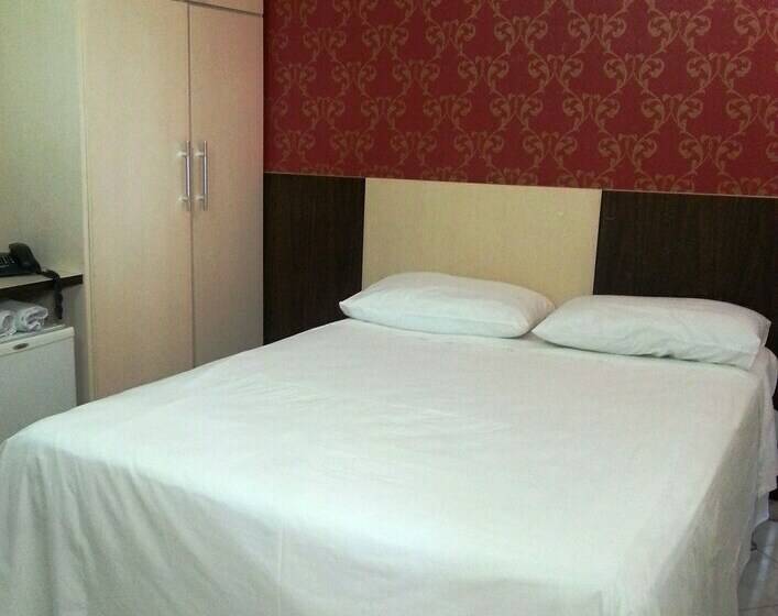 غرفة قياسية, Dany