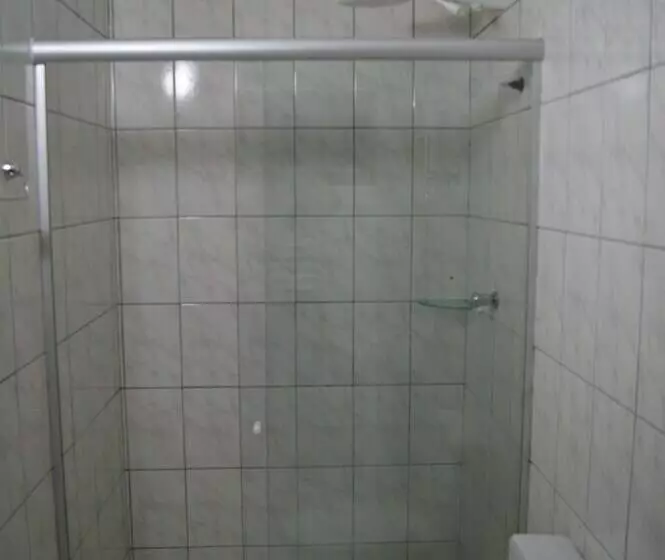 اتاق استاندارد, Dany
