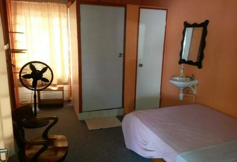 اتاق استاندارد یک نفره, Guesthouse Albergoalberga