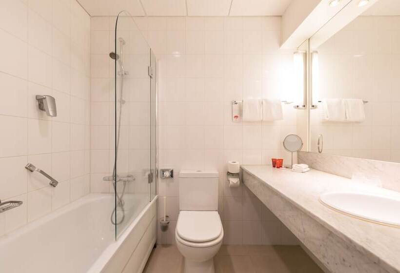 Номер Стандарт, Leonardo Hotel Lelystad City Center