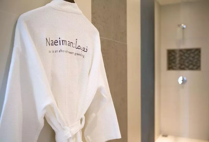 اتاق لوکس با چشم‌انداز استخر, The Heritage Hotel, Autograph Collection