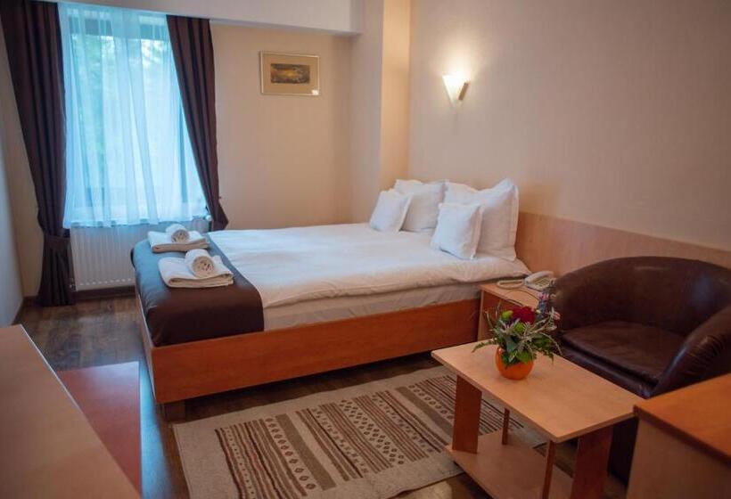 ベーシックルーム, Marami