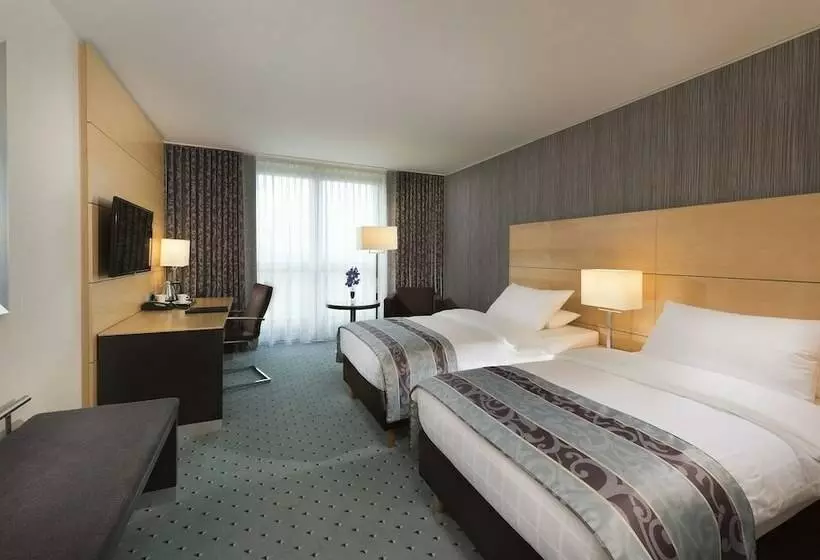 اتاق کلاسیک, Maritim Hotel Düsseldorf