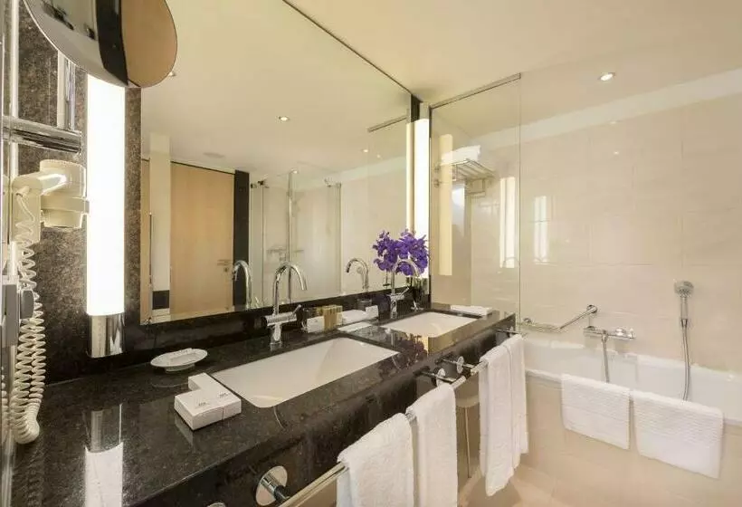 سوییت جونیور, Maritim Hotel Düsseldorf