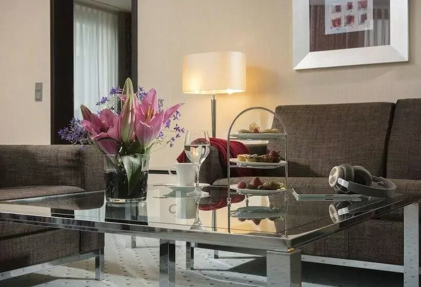 سوییت جونیور, Maritim Hotel Düsseldorf